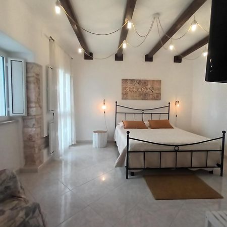 Antiche Mura Apartments"Cielo Di Puglia" -2 Matrimoniali, Cucina E Terrazzo Turi Eksteriør billede